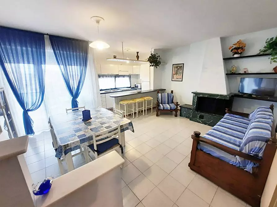Immagine 1 di Appartamento in vendita  in via Abruzzo a Alba Adriatica