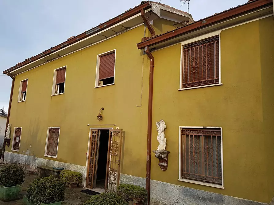 Immagine 1 di Casa indipendente in vendita  in vigolo marchese a Castell'arquato