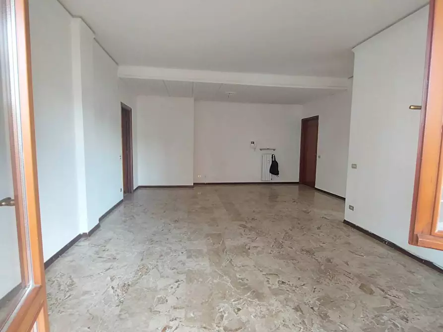 Immagine 1 di Appartamento in vendita  in piazza caduti a Fiorenzuola D'arda