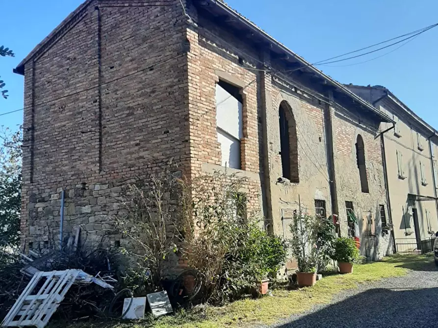 Immagine 1 di Casa indipendente in vendita  in Lugagnano a Lugagnano Val D'arda