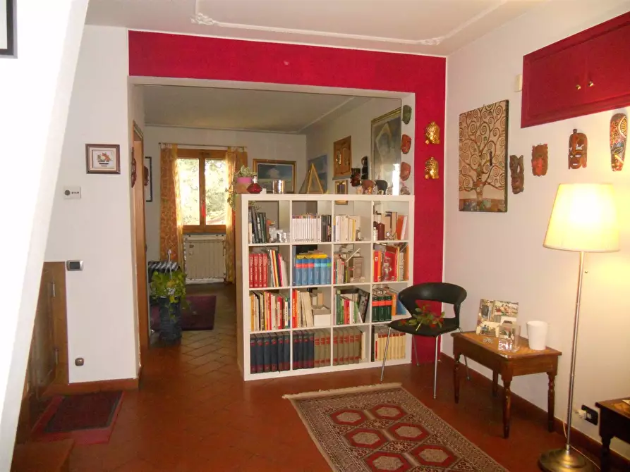 Immagine 1 di Villa in vendita  in Via Nebbiano a Montespertoli