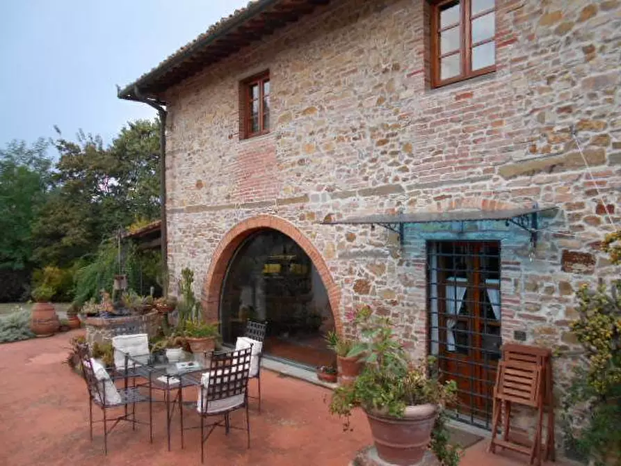Immagine 1 di Villa in vendita  in Via Lucignano a Montespertoli