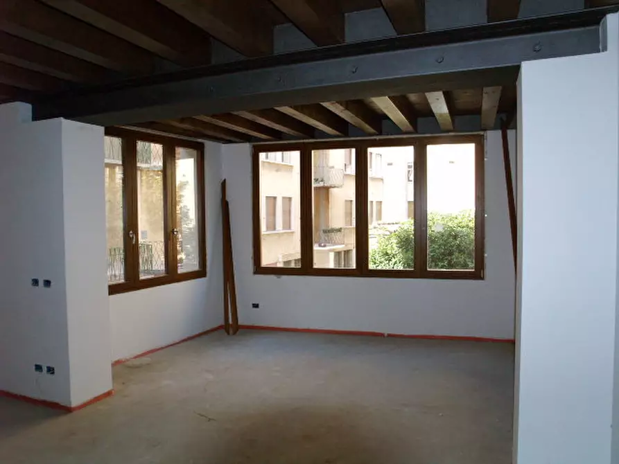 Immagine 1 di Appartamento in vendita  in Via Absidi a Treviso