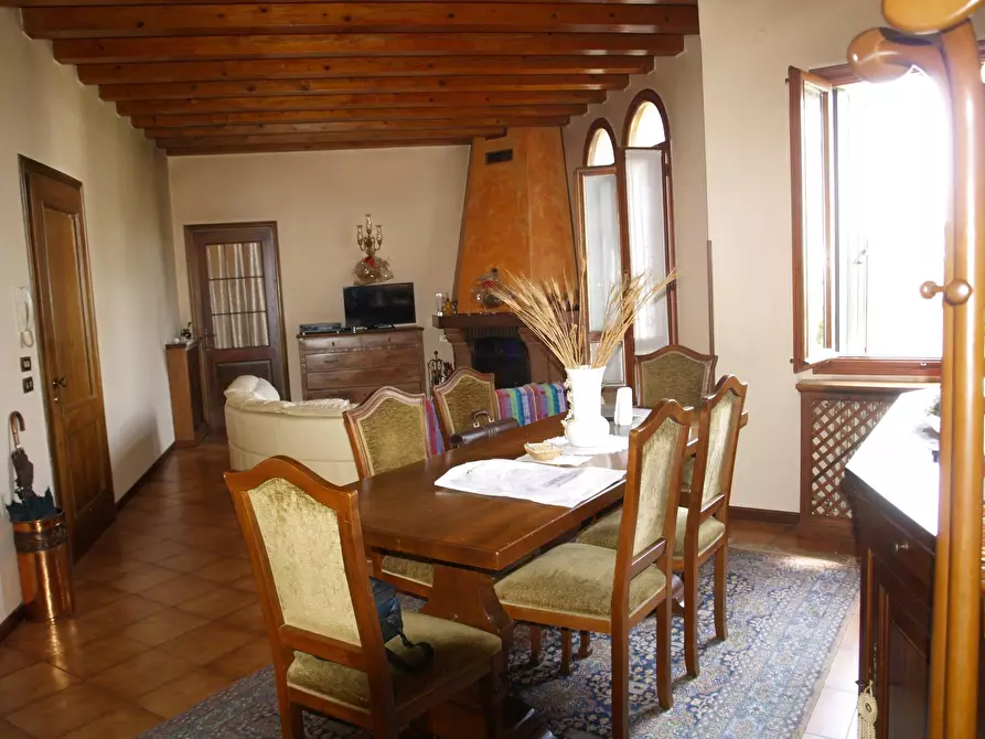 Immagine 1 di Appartamento in vendita  in Via Della Liberazione a Treviso