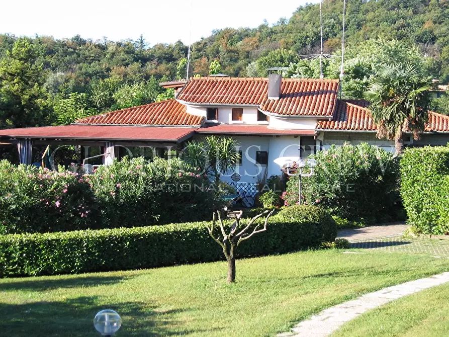Immagine 1 di Villa in vendita  in Via Trevisago a Calvagese Della Riviera