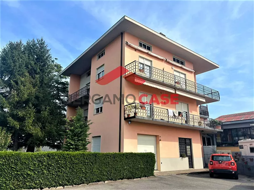 Immagine 1 di Appartamento in vendita  in Via Trento a Curno