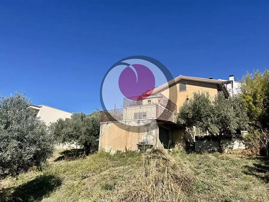 Immagine 1 di Villa in vendita  in vico v di via garibaldi a Arielli