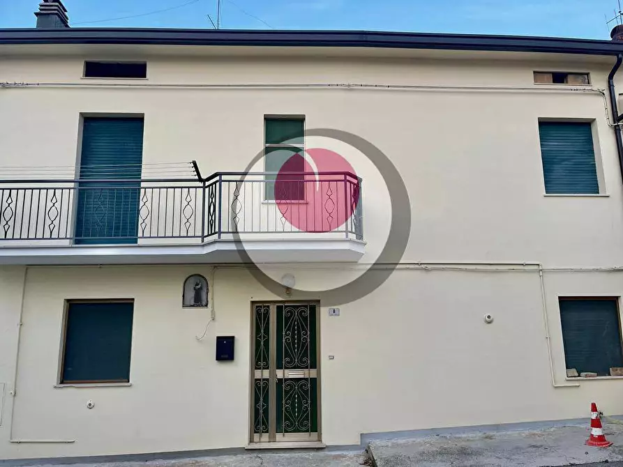 Immagine 1 di Villa in vendita  in Contrada San Iorio a Lanciano