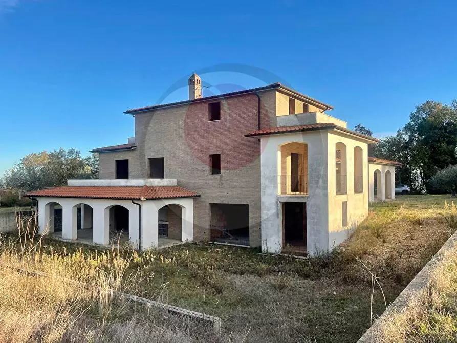 Immagine 1 di Villa in vendita  in Via Principale a Arielli