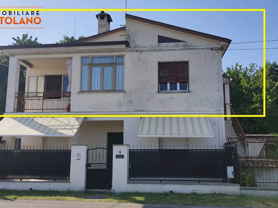 Immagine 1 di Appartamento in vendita  in Strada San Canciano a Staranzano