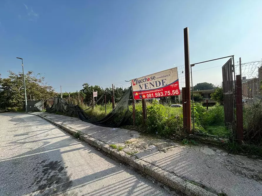 Immagine 1 di Terreno edificabile in vendita  in Via Vicinale Paradiso a Napoli