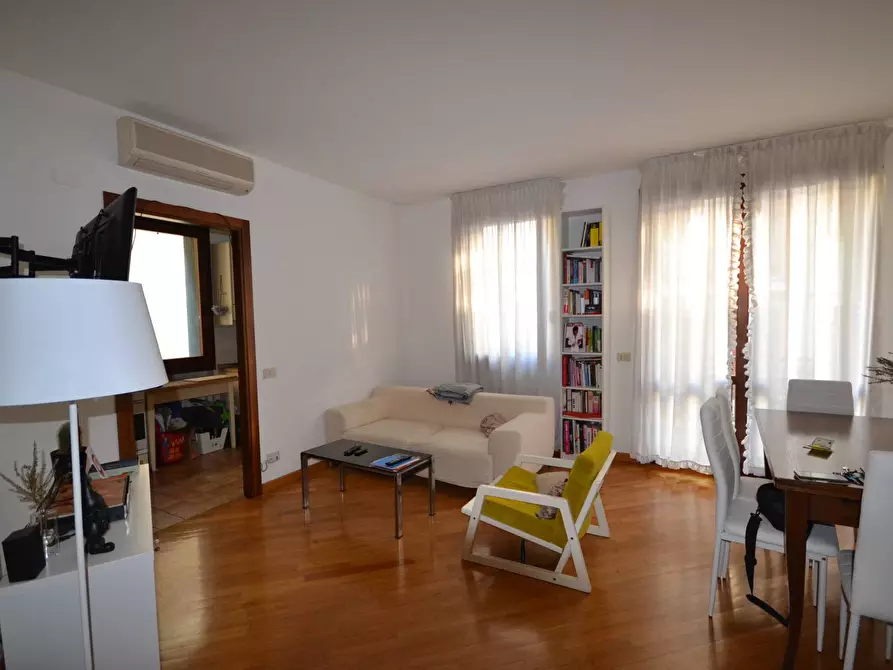 Immagine 1 di Appartamento in affitto  in Piazza Borsa a Treviso