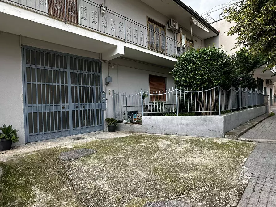 Immagine 1 di Appartamento in vendita  in VIA ALDO MORO a Maddaloni