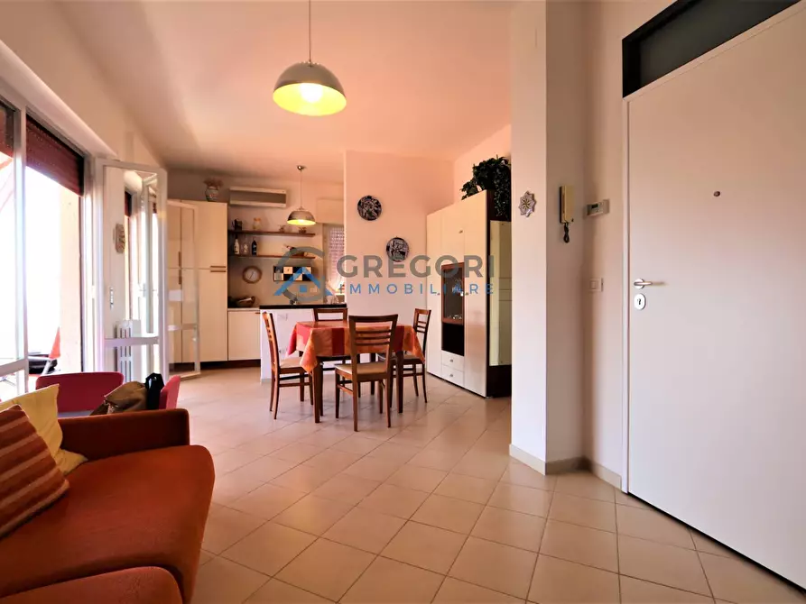 Immagine 1 di Appartamento in vendita  in Via Guido Iustini a Ancarano