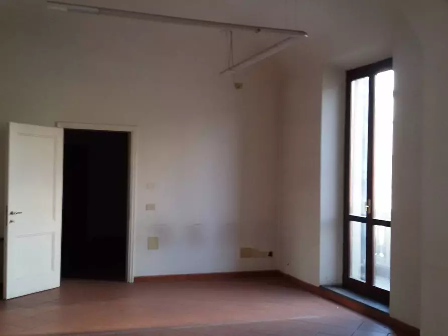 Immagine 1 di Ufficio in affitto  a Castelfiorentino