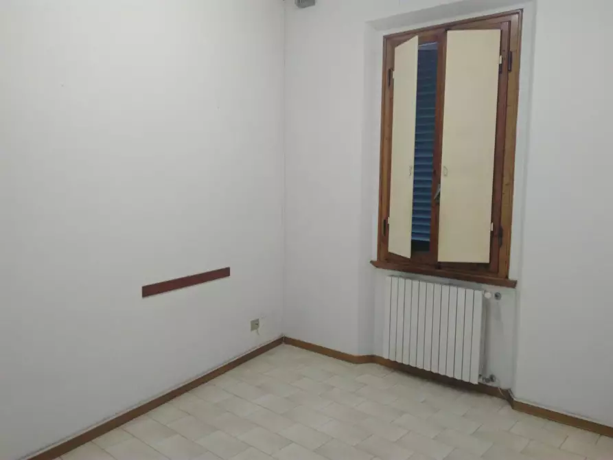 Immagine 1 di Ufficio in affitto  a Castelfiorentino