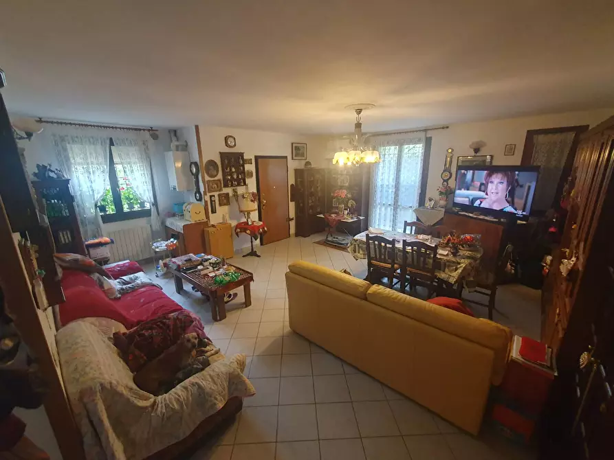 Immagine 1 di Villa in vendita  a Riolo Terme
