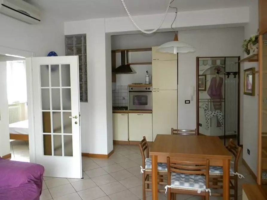 Immagine 1 di Appartamento in affitto  in viale carducci a Cesenatico