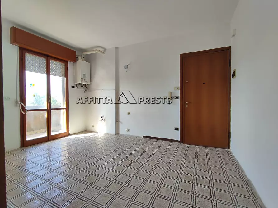 Immagine 1 di Appartamento in vendita  in Via Eugenio Curiel a Rimini