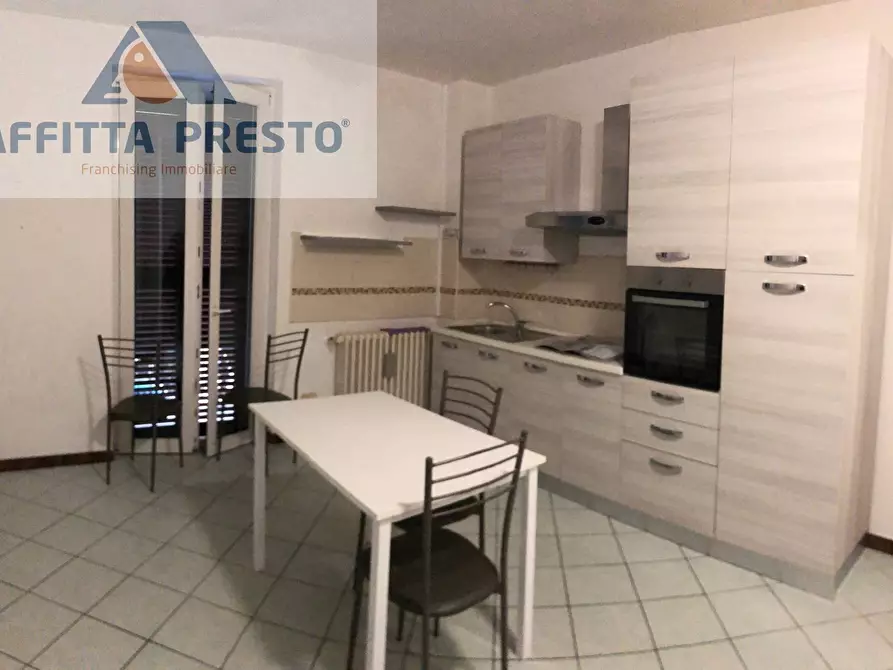 Immagine 1 di Appartamento in affitto  in Via XV AGOSTO a Luino