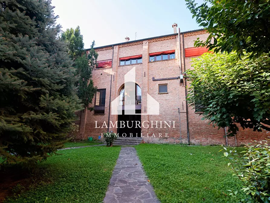 Immagine 1 di Appartamento in vendita  in Lat.le Via Terranuova a Ferrara