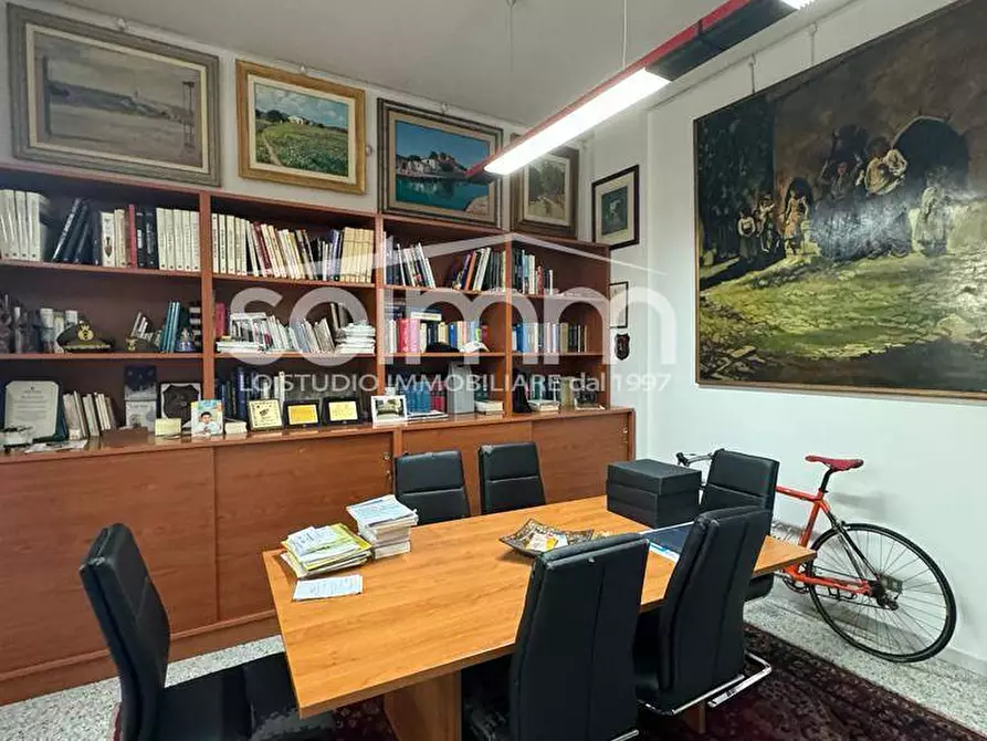 Immagine 1 di Ufficio in vendita  a Cagliari
