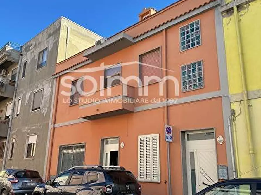 Immagine 1 di Appartamento in vendita  a Cagliari