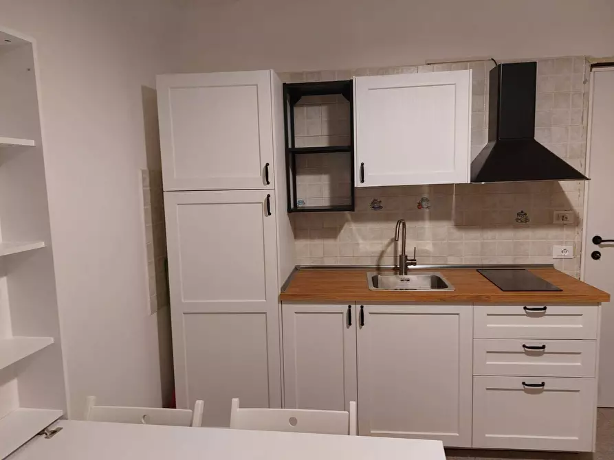 Immagine 1 di Appartamento in affitto  a Albenga