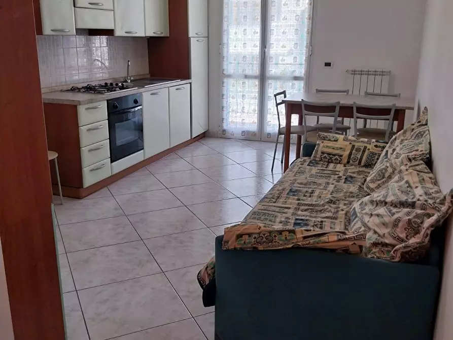 Immagine 1 di Appartamento in affitto  in rione tiziano a Albenga