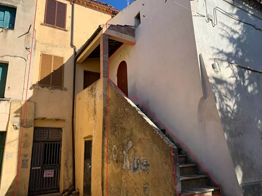 Immagine 1 di Palazzo in vendita  in Scalzati via Roma a Casali Del Manco