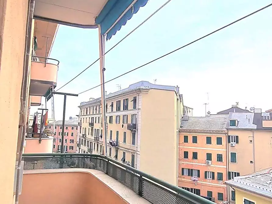 Immagine 1 di Appartamento in vendita  in Via Federico Avio a Genova