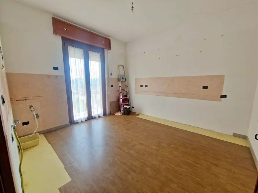 Immagine 1 di Appartamento in vendita  in Via Poggio a Crocefieschi