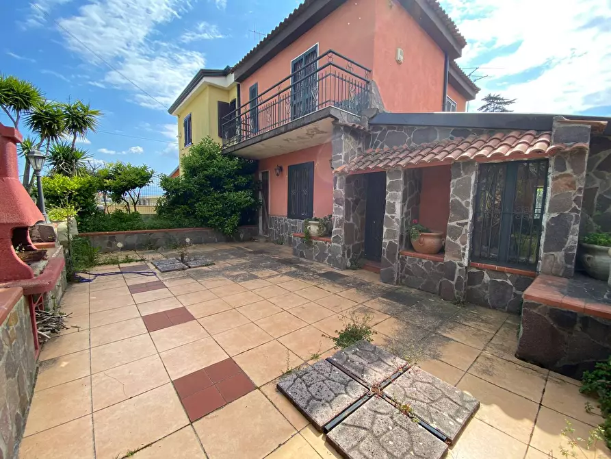 Immagine 1 di Casa indipendente in vendita  in via Varolato a Capaccio Paestum