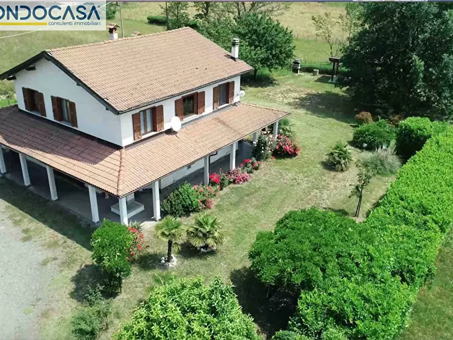 Immagine 1 di Villa in vendita  in località linaro a Belforte Monferrato
