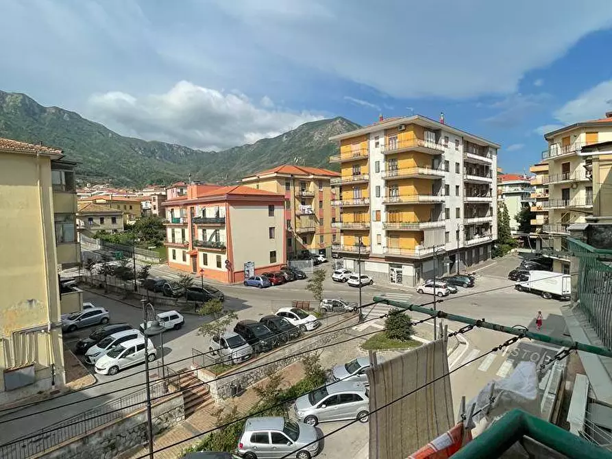 Immagine 1 di Appartamento in vendita  in Via Dello Scirè a Cava De' Tirreni
