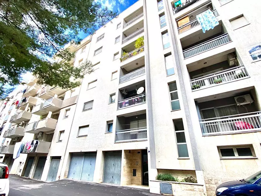 Immagine 1 di Appartamento in vendita  in VIA LUCA DELLA ROBBIA a Lucera