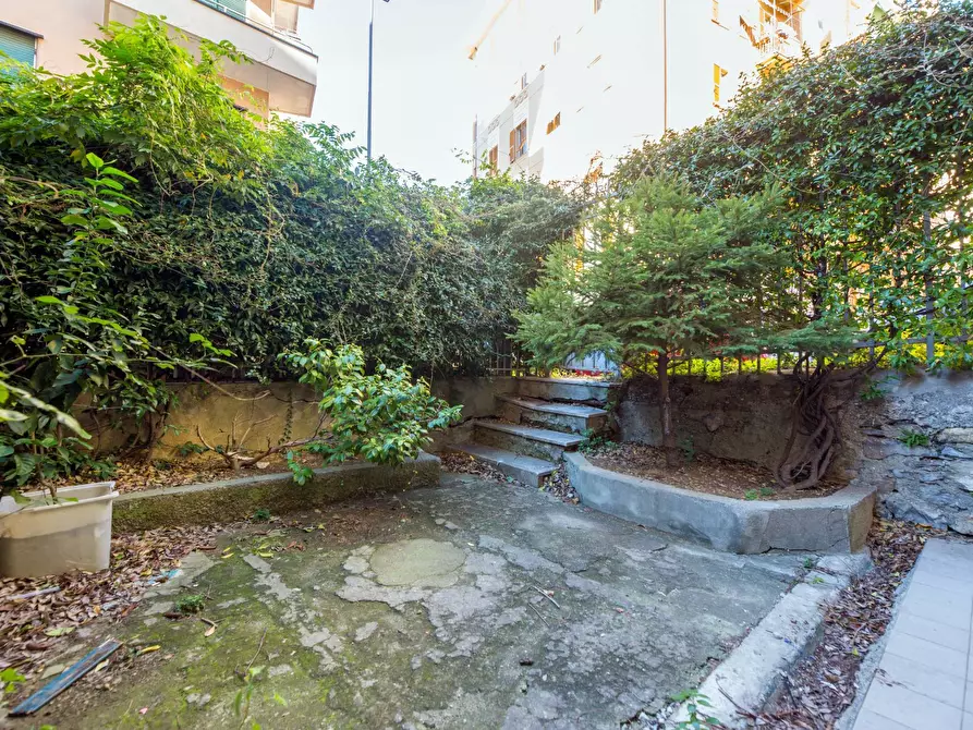 Immagine 1 di Appartamento in vendita  in Via Monte Zovetto a Genova