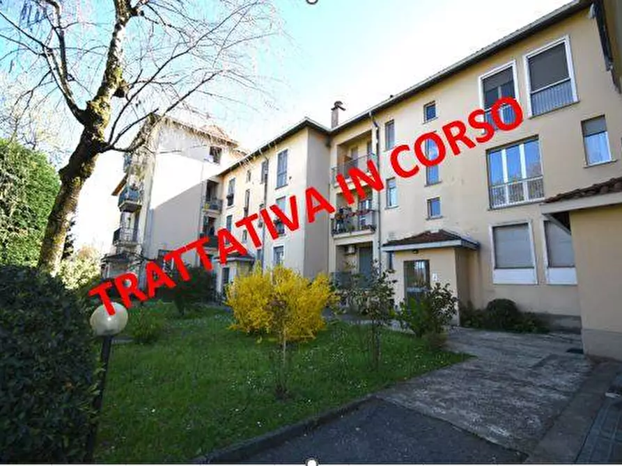 Immagine 1 di Appartamento in vendita  in monza a Cernusco Lombardone