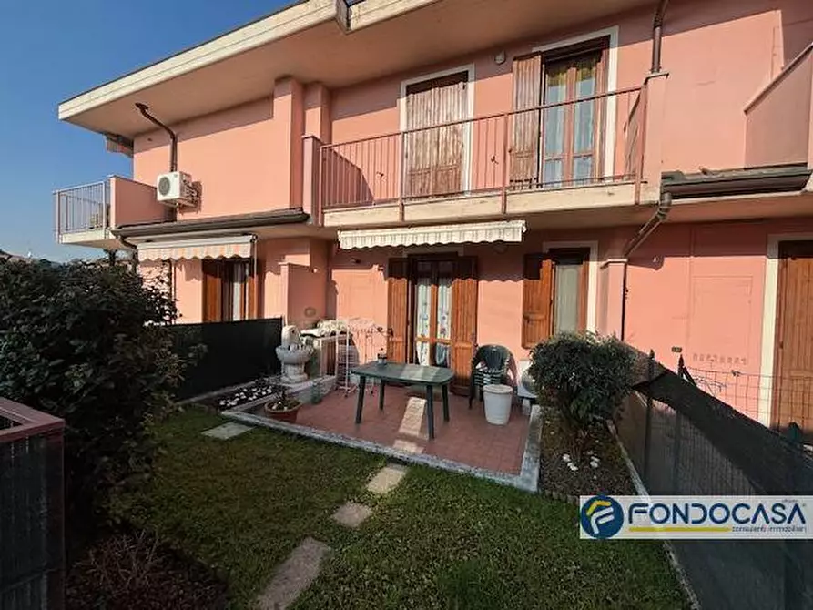 Immagine 1 di Villa in vendita  a Pontoglio