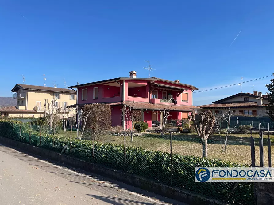 Immagine 1 di Appartamento in vendita  in via Ferrucci a Adrara San Martino