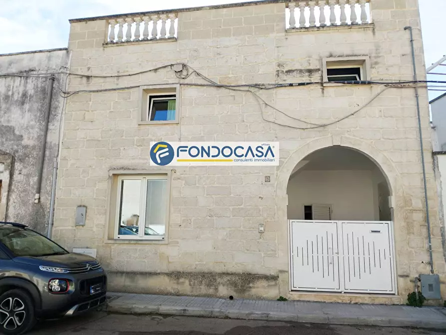 Immagine 1 di Casa indipendente in vendita  in Via Borgagne a Melendugno