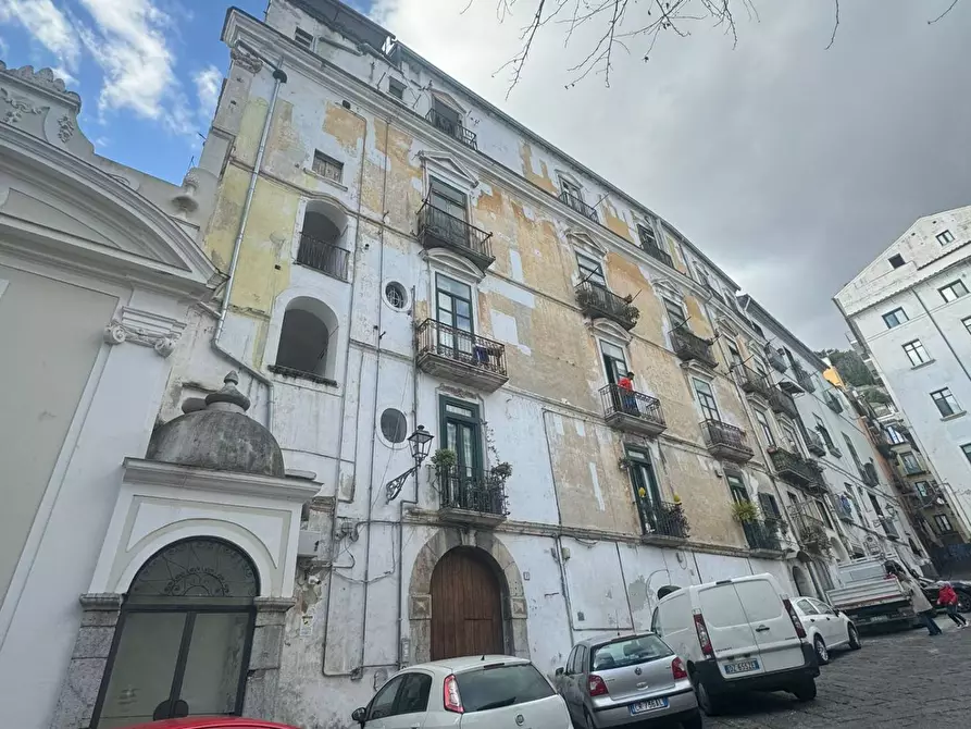 Immagine 1 di Appartamento in vendita  in Via Dei Canali a Salerno