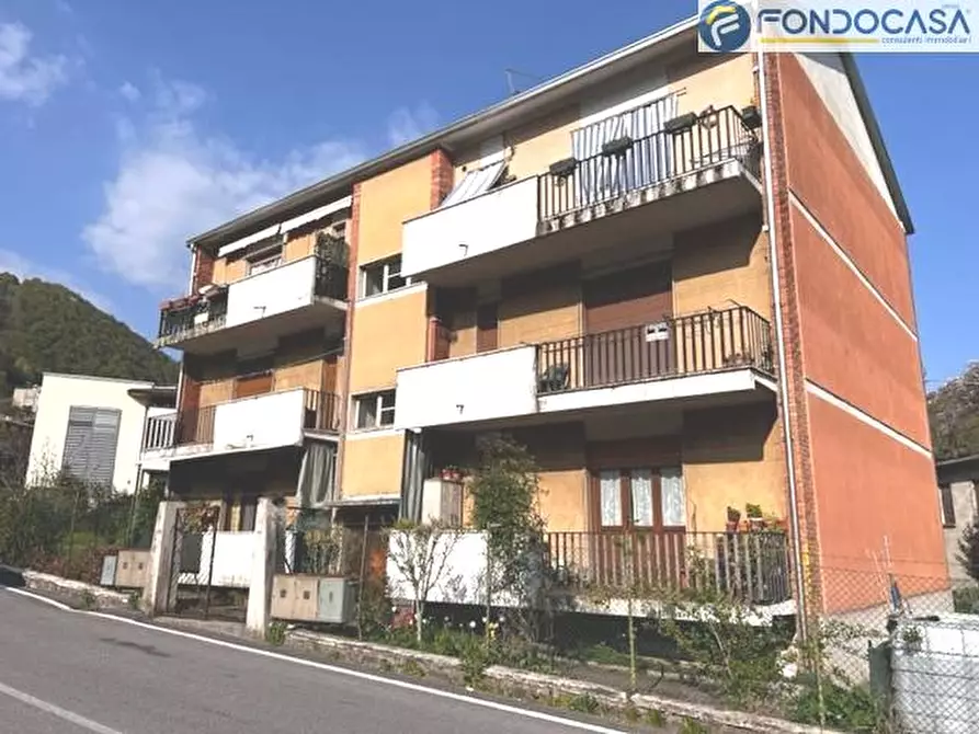 Immagine 1 di Appartamento in vendita  in Via Giacomo Matteotti a Pertica Bassa