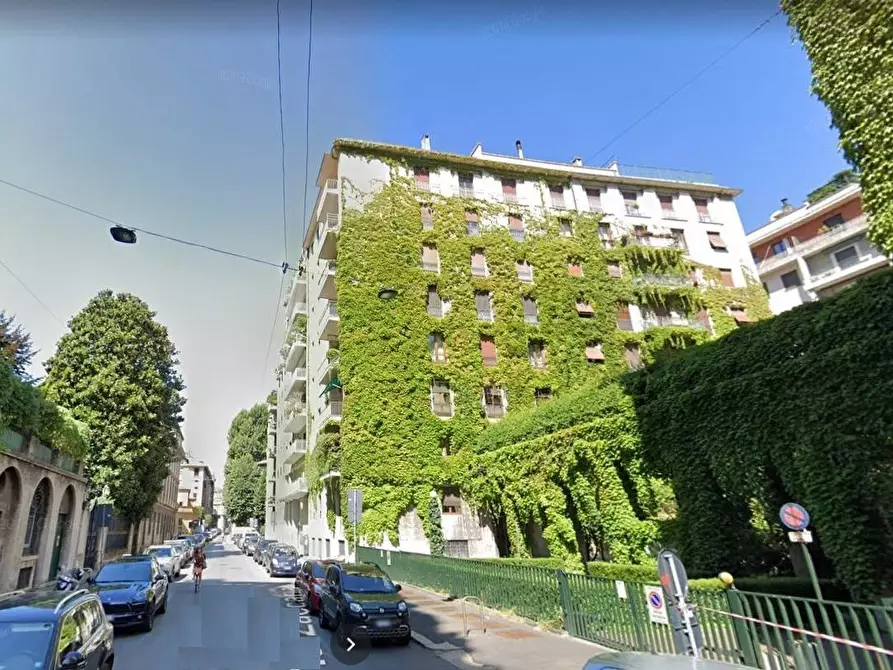 Immagine 1 di Posto auto in affitto  in piazzetta guastalla a Milano
