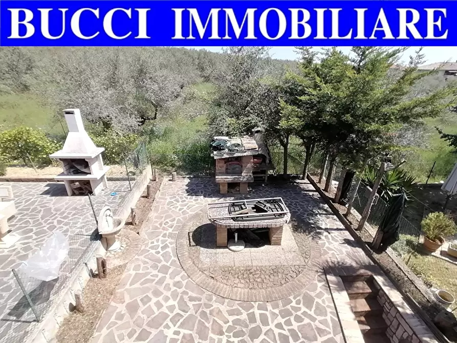 Immagine 1 di Villa in vendita  in via Leonardo Palladini a Loreto Aprutino