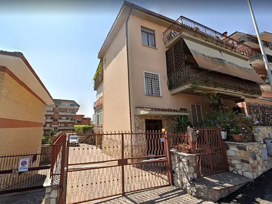 Immagine 1 di Appartamento in vendita  in Via Michelangelo Buonarroti a Casape