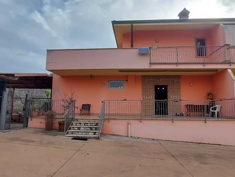 Immagine 1 di Villa in affitto  in Via Colonnella Patrascia a Casape