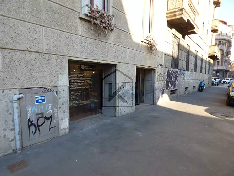 Immagine 1 di Laboratorio in vendita  in Via Renato Fucini a Milano