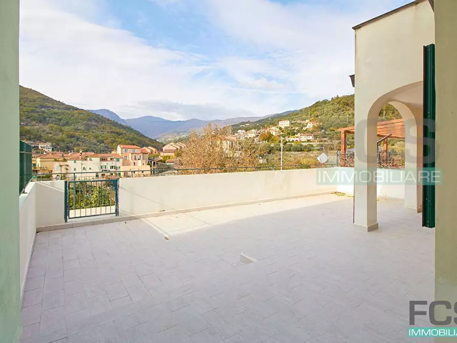Immagine 1 di Villa in vendita  in Via Carbuta a Balestrino