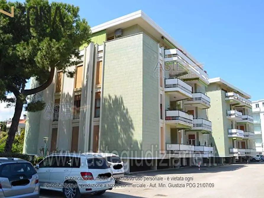 Immagine 1 di Appartamento in vendita  in Via Gabriele d'Annunzio a Pineto